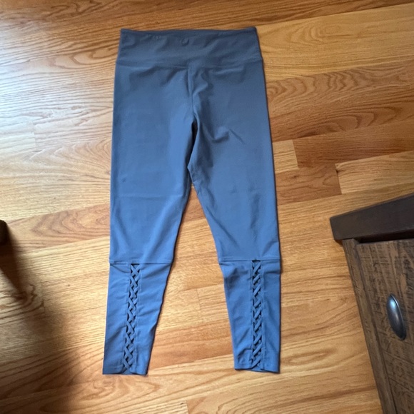 SOUL by SOULCYCLE Recut Lace Up Leggings sz Large - Picture 3 of 5